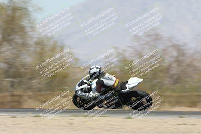 media/Apr-20-2025-CVMA (Sun) [[39090e8767]]/Race 9-Formula LW Twins Shootout/